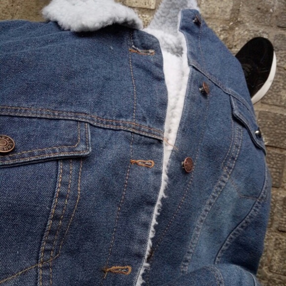 💕LAST💞Long Denim Jacket/ Parka with white fur - Picture 4 of 6